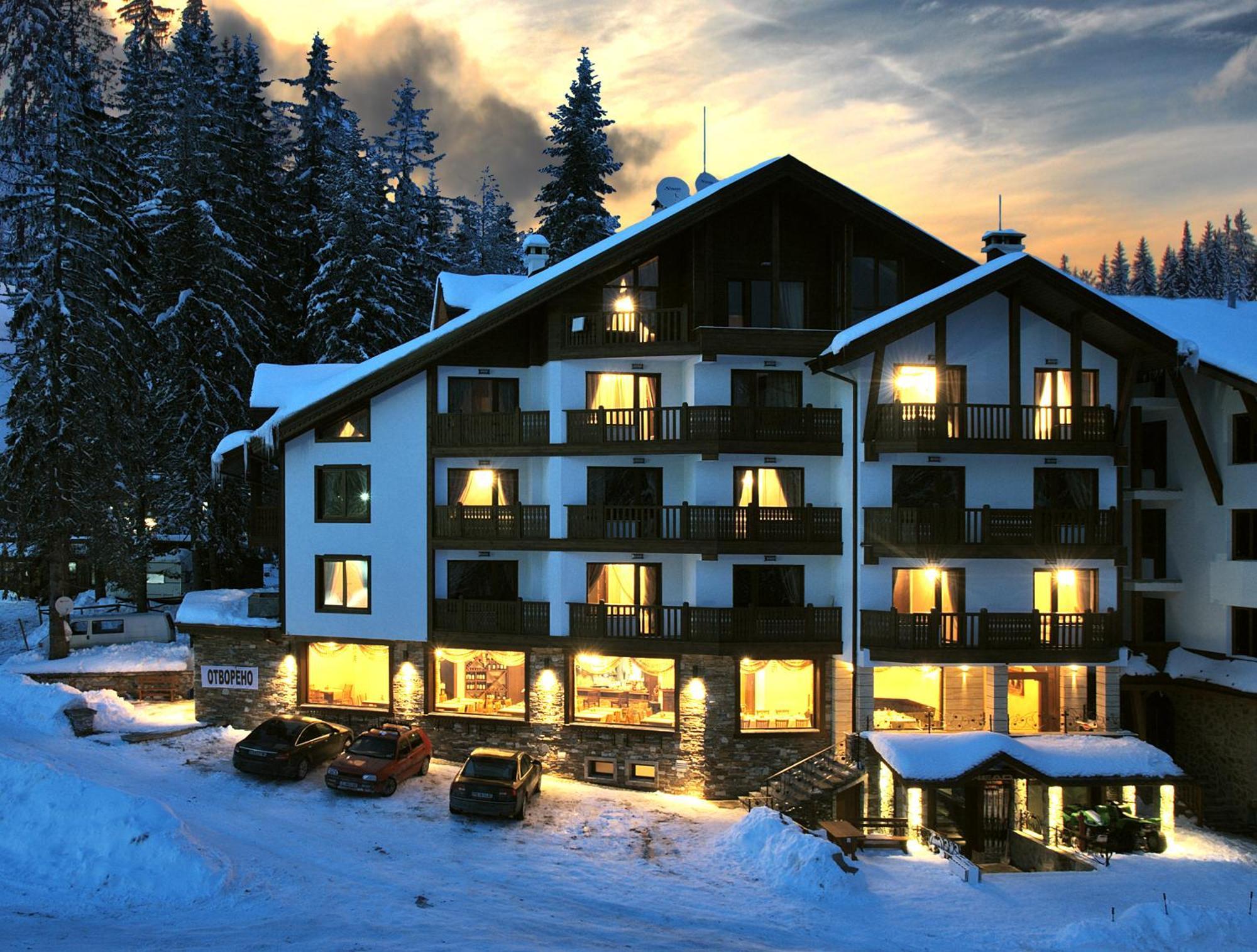 Hotel Iva & Elena ปอมโปโรโว ภายนอก รูปภาพ