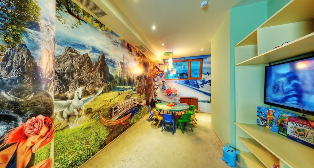 Hotel Iva & Elena ปอมโปโรโว ภายนอก รูปภาพ
