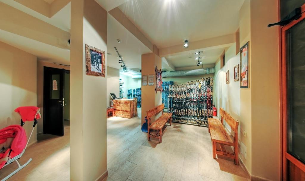 Hotel Iva & Elena ปอมโปโรโว ภายนอก รูปภาพ