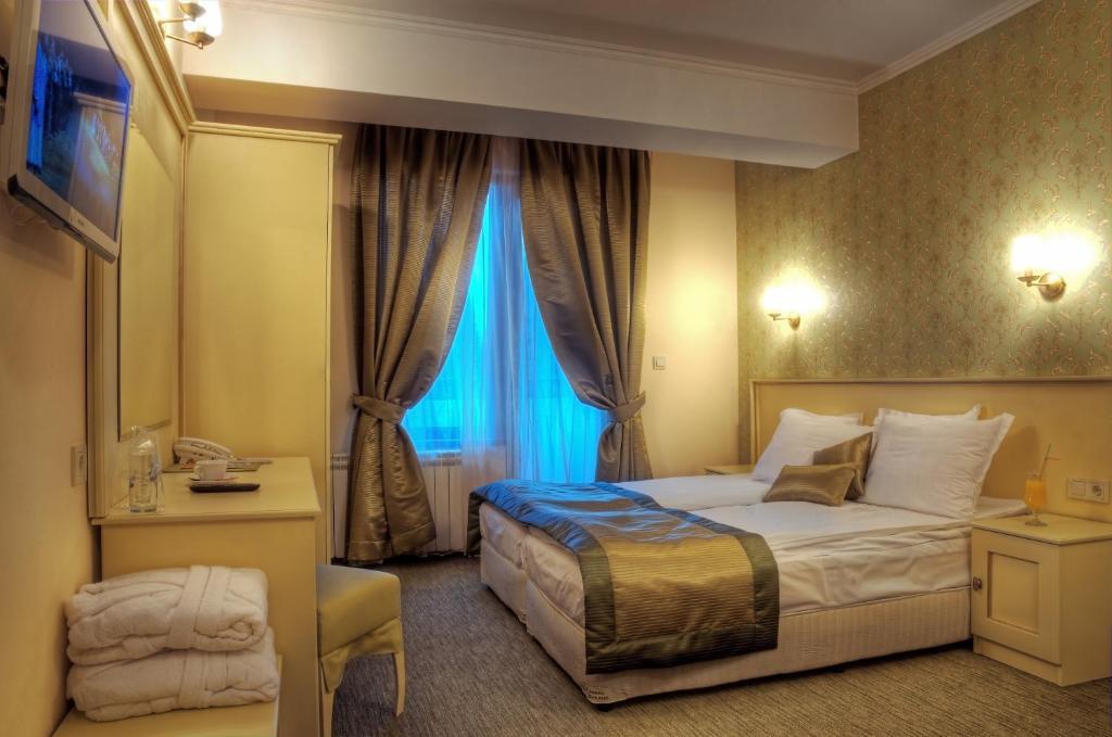 Hotel Iva & Elena ปอมโปโรโว ภายนอก รูปภาพ